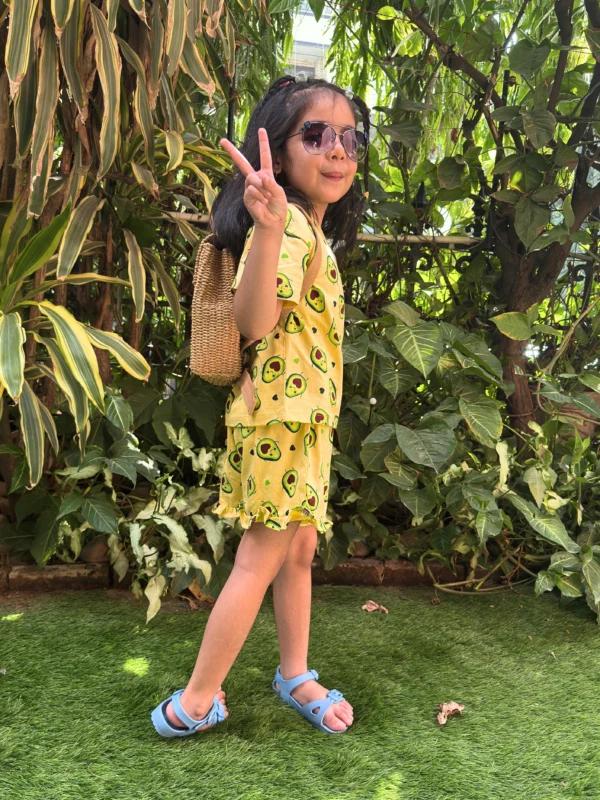 Avo Fun Ruffle Oversized Cord Set